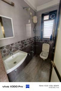Bathroom Image of 1050 Sq.ft 2 BHK Apartment / Flat for rent in CMG Shatrunjay Tower, Dadar East Mumbai for Rs. 140000