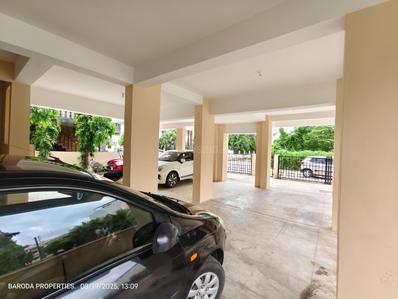 Image of 1100 Sq.ft 2 BHK Apartment / Flat for rent in Race Course, Vadodara for Rs. 22000