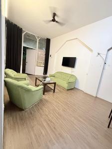 Bedroom Image of 1200 Sq.ft 1 BHK Builder Floor for rent in Greater Kailash II New Delhi for Rs. 46000