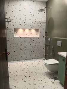 Bathroom Image of 1760 Sq.ft 2 BHK Apartment / Flat for rent in Jaypee The Kalypso Court, Sector 128 Noida for Rs. 55000