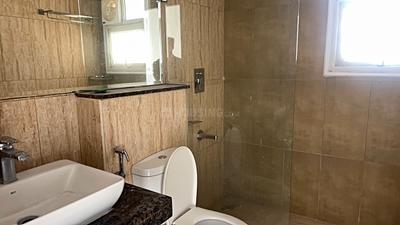 Image of 2900 Sq.ft 4 BHK Apartment / Flat for rent in Prestige West Woods, Binnipete, Bengaluru for Rs. 140000