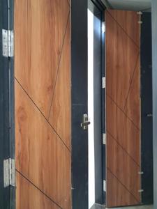 Common Bathroom Image of 1725 Sq.ft 3 BHK Apartment / Flat for sale in Vantara Elite Luxury Homes, Sector 102 Noida for Rs. 8500000