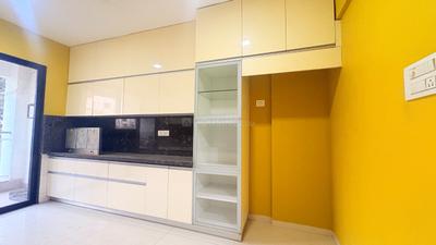 Kitchen Image of 1800 Sq.ft 3 BHK Apartment / Flat for rent in Anandvalli Nashik for Rs. 38000