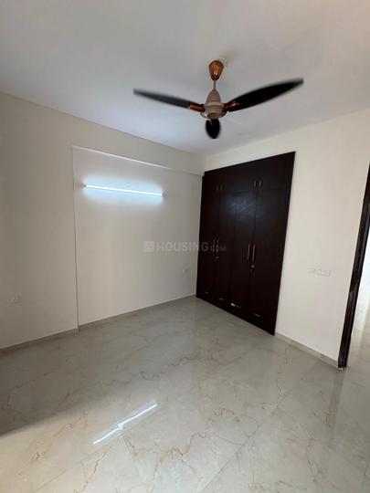 Signature Global The Roselia Main Image 1