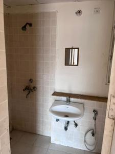 Bathroom Image of 1565 Sq.ft 3 BHK Apartment / Flat for rent in Sector 134 Noida for Rs. 40000