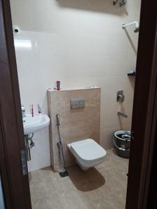 Bathroom Image of 1200 Sq.ft 2 BHK Apartment / Flat for rent in Bangalore City Municipal Corporation Layout Bengaluru for Rs. 29000