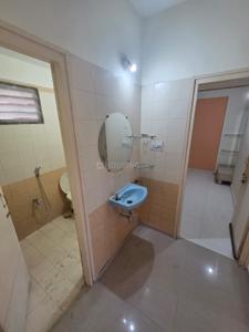 Bathroom Image of 1200 Sq.ft 2 BHK Apartment / Flat for rent in Vraj Vihar Apartment, Jodhpur Ahmedabad for Rs. 24500