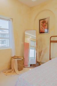 Bedroom Image of 800 Sq.ft 1 BHK Apartment / Flat for rent in Marna Siolim Goa for Rs. 45000