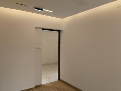 Bedroom Image of 1000 Sq.ft 2 BHK Apartment / Flat for sale in Cuffe Parade Mumbai for Rs. 60000000