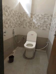 Common Bathroom Image of 450 Sq.ft 1 BHK Apartment / Flat for rent in Kondapur Hyderabad for Rs. 25000