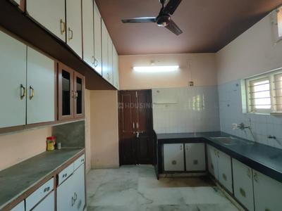Kitchen Image of 4050 Sq.ft 3 BHK Independent House for sale in Thaltej Ahmedabad for Rs. 43000000