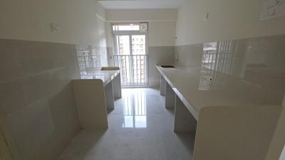 Kitchen Image of 750 Sq.ft 2 BHK Apartment / Flat for rent in Swastik Platinum, Vikhroli East Mumbai for Rs. 55000