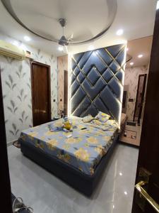 Bedroom Image of 900 Sq.ft 3 BHK Builder Floor for sale in Pitampura New Delhi for Rs. 9200000