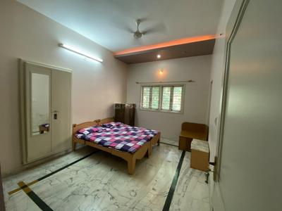 Bedroom Image of 3800 Sq.ft 3 BHK Independent House for rent in Satellite Ahmedabad for Rs. 54000