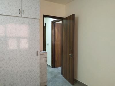 Bedroom Image of 900 Sq.ft 3 BHK Builder Floor for sale in Mayur Vihar Phase 1 New Delhi for Rs. 10000000