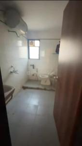 Bathroom Image of 1080 Sq.ft 2 BHK Apartment / Flat for rent in Siddharth Estates, Kalyani Nagar Pune for Rs. 40000