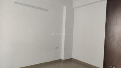 Bedroom Image of 1360 Sq.ft 2 BHK Apartment / Flat for sale in Ramprastha Pearl Heights, Vaishali Ghaziabad for Rs. 15900000