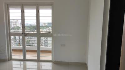 Living Room Image of 1100 Sq.ft 2 BHK Apartment / Flat for rent in Solitere Emerald Tower, Vadgaon Budruk Pune for Rs. 27000