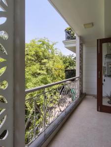 Balcony Image of 2000 Sq.ft 3 BHK Builder Floor for rent in Vasant Vihar New Delhi for Rs. 275000