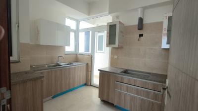 Kitchen Image of 2450 Sq.ft 4 BHK Apartment / Flat for sale in Puri Emerald Bay, Sector 104 Gurgaon for Rs. 35000000