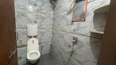 Bathroom Image of 1500 Sq.ft 1 BHK Builder Floor for rent in Scheme No 114 Indore for Rs. 22500