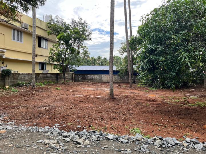 Ollukkara Main Image 1