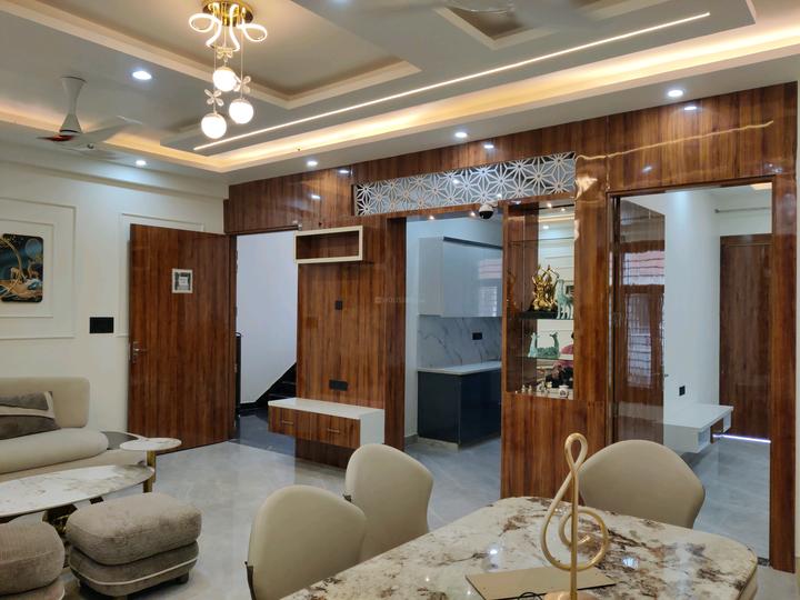 Golden Avenue Main Image 1