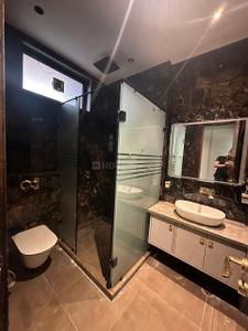 Bathroom Image of 2700 Sq.ft 4 BHK Builder Floor for rent in Pitampura New Delhi for Rs. 125000