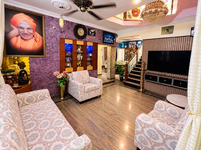 Bedroom Image of 4100 Sq.ft 4 BHK Independent House for rent in Mahadevapura Bengaluru for Rs. 80000