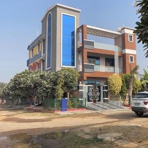 10 BHK Independent House
