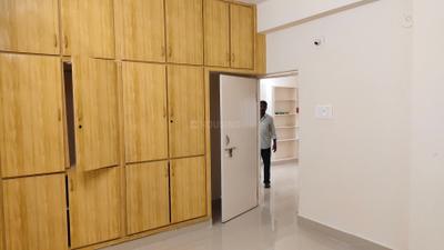 Bedroom Image of 950 Sq.ft 2 BHK Apartment / Flat for rent in Begumpet Hyderabad for Rs. 25000