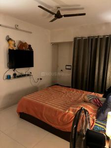 Bedroom Image of 1050 Sq.ft 2 BHK Apartment / Flat for sale in Rustomjee Azziano, Thane West Thane for Rs. 16500000