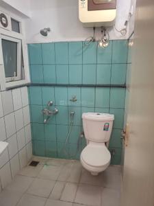 Bathroom Image of 1100 Sq.ft 2 BHK Apartment / Flat for rent in Kammanahalli Bengaluru for Rs. 45000