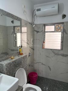 Bathroom Image of 1300 Sq.ft 3 BHK Apartment / Flat for sale in Kalpataru Hills, Thane West Thane for Rs. 29000000