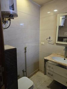 Bathroom Image of 1441 Sq.ft 3 BHK Builder Floor for rent in Gujranwala Town New Delhi for Rs. 60000