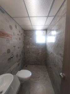 Bathroom Image of 1455 Sq.ft 3 BHK Apartment / Flat for sale in Kohinoor Woodshire, Bhugaon Pune for Rs. 10600000