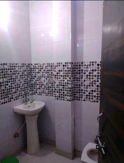 Uttam nagar west, Uttam Nagar Bathroom 1