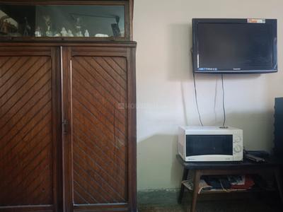 Hall Image of 720 Sq.ft 2 BHK Builder Floor for rent in Dhakuria Kolkata for Rs. 20000