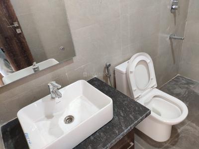 Bathroom Image of 1975 Sq.ft 3 BHK Apartment / Flat for sale in Capital Residency 360, Sector 70A Gurgaon for Rs. 25000000