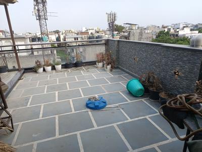 Balcony Image of 990 Sq.ft 1 BHK Builder Floor for rent in Model Town New Delhi for Rs. 25000