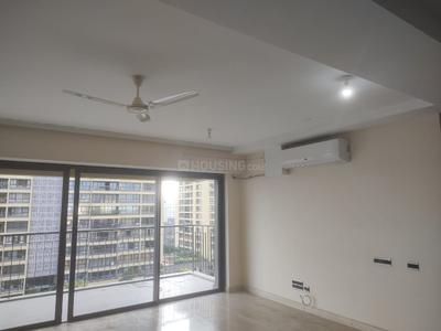 Hall Image of 4036 Sq.ft 4 BHK Apartment / Flat for sale in Ambuja Utalika Luxury, Mukundapur Kolkata for Rs. 60000000