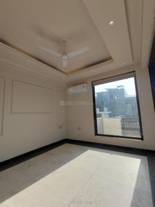 Bedroom Image of 2500 Sq.ft 3 BHK Builder Floor for rent in Sector 99 Noida for Rs. 65000