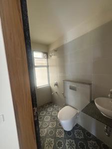 Bathroom Image of 1450 Sq.ft 3 BHK Apartment / Flat for sale in Samraat AmOzon, Gangapur Nashik for Rs. 9000000