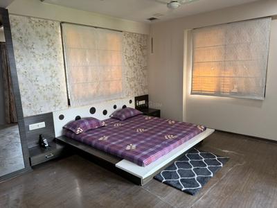 Bedroom Image of 1000 Sq.ft 2 BHK Apartment / Flat for rent in Usmanpura Ahmedabad for Rs. 29500