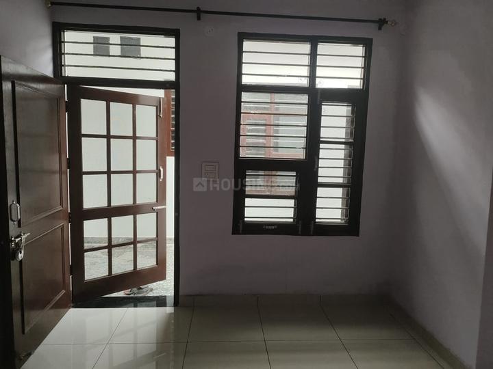 Mohan Nagar Bedroom 1