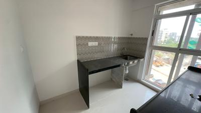 Kitchen Image of 573 Sq.ft 2 BHK Apartment / Flat for rent in Lodha Palava Premier, Dombivli East Thane for Rs. 18000
