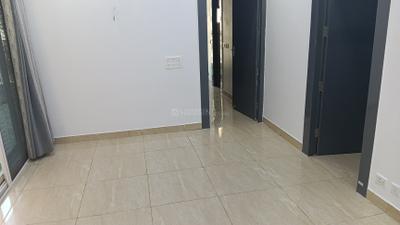 Living Room Image of 1075 Sq.ft 2 BHK Apartment / Flat for rent in Gaur City 7th Avenue, Noida Extension Greater Noida for Rs. 25000