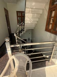 Balcony Image of 1250 Sq.ft 2 BHK Builder Floor for rent in Indira Nagar Lucknow for Rs. 25000