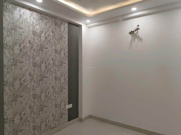 Mahadev Assocites Main Image 1