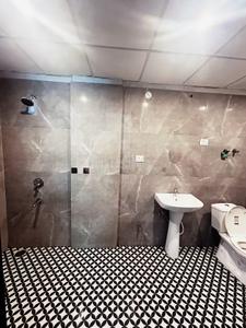 Bathroom Image of 1100 Sq.ft 2 BHK Apartment / Flat for rent in Dolphin Anand Gooba Garden, Kalyanpur Kanpur for Rs. 15500